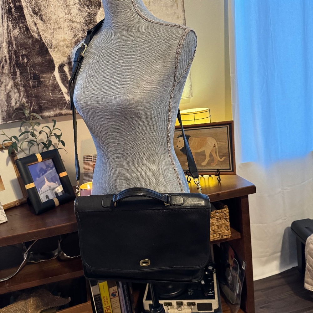 Coach Medium Black Leather Messenger Bag